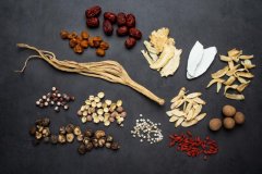 珠江桥牌冬季的第一口鸡汤：如何搞定广东人做菜的Bug？